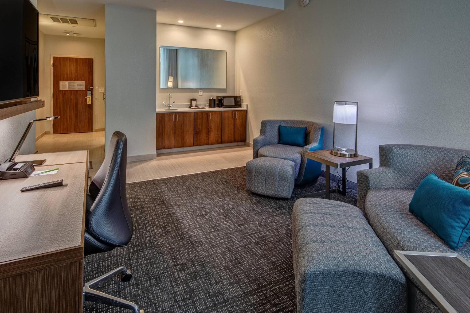 Courtyard By Marriott Dulles Airport Хърндън Екстериор снимка