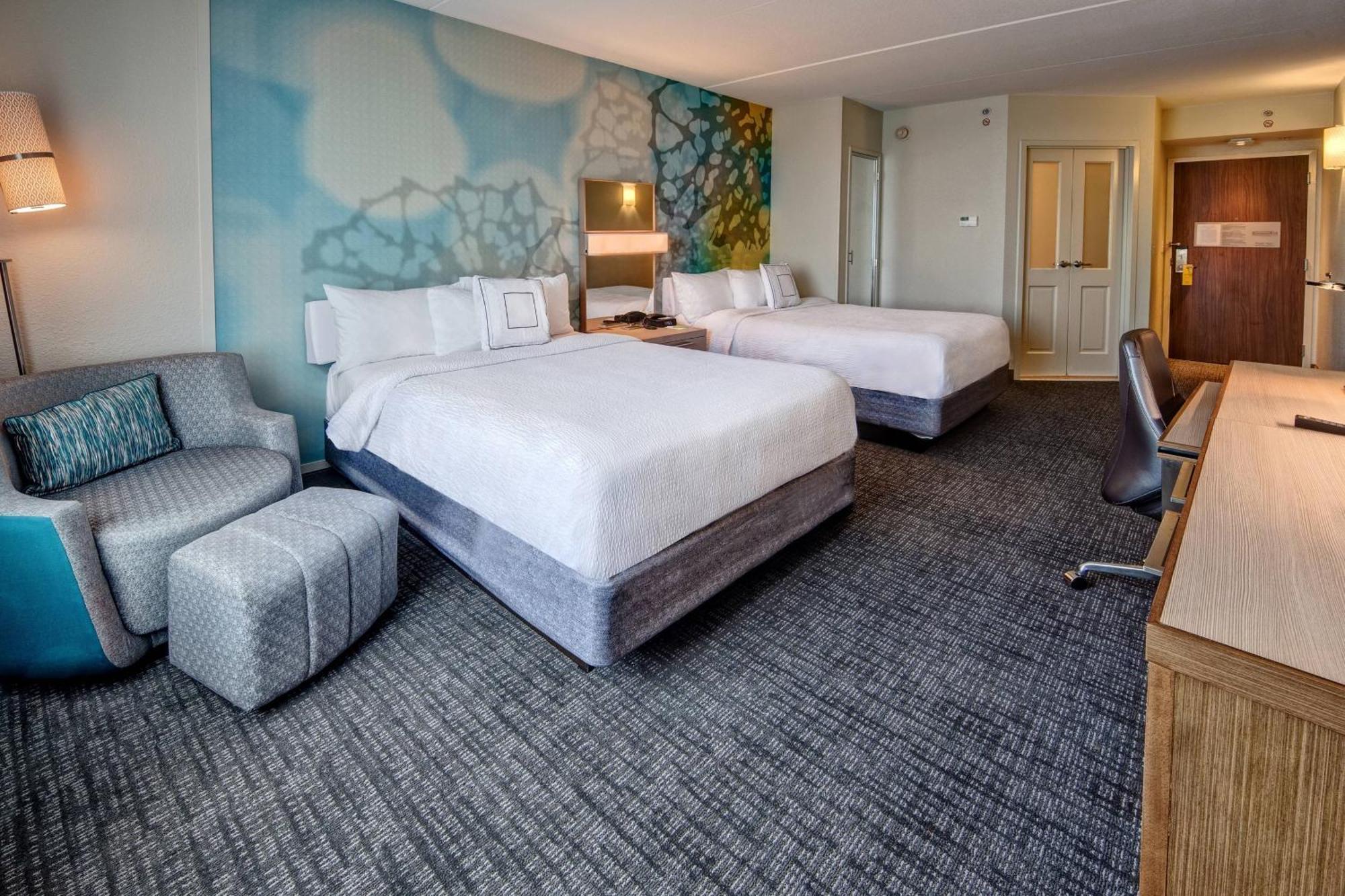 Courtyard By Marriott Dulles Airport Хърндън Екстериор снимка