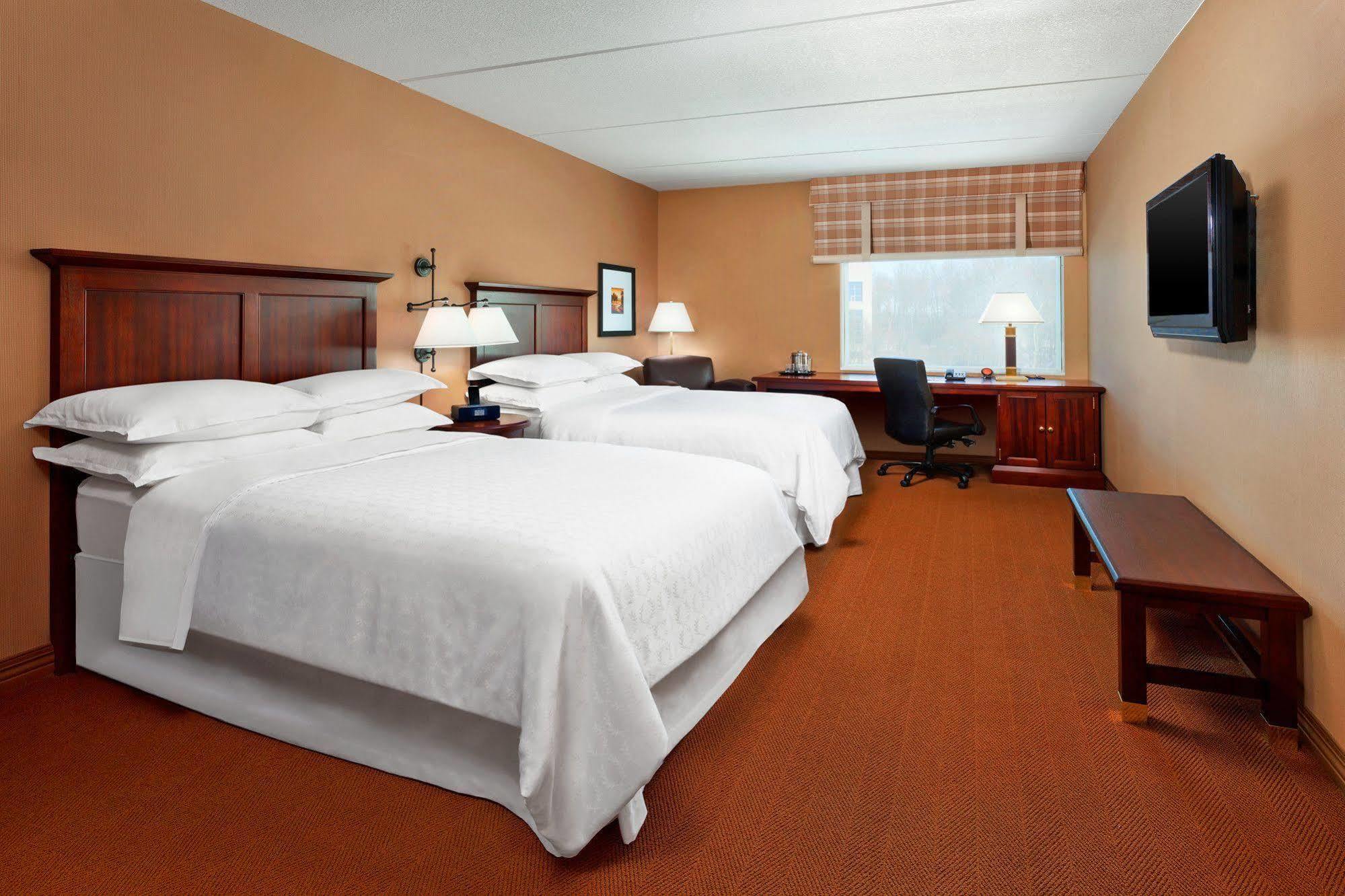 Courtyard By Marriott Dulles Airport Хърндън Екстериор снимка