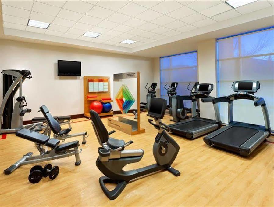 Courtyard By Marriott Dulles Airport Хърндън Екстериор снимка