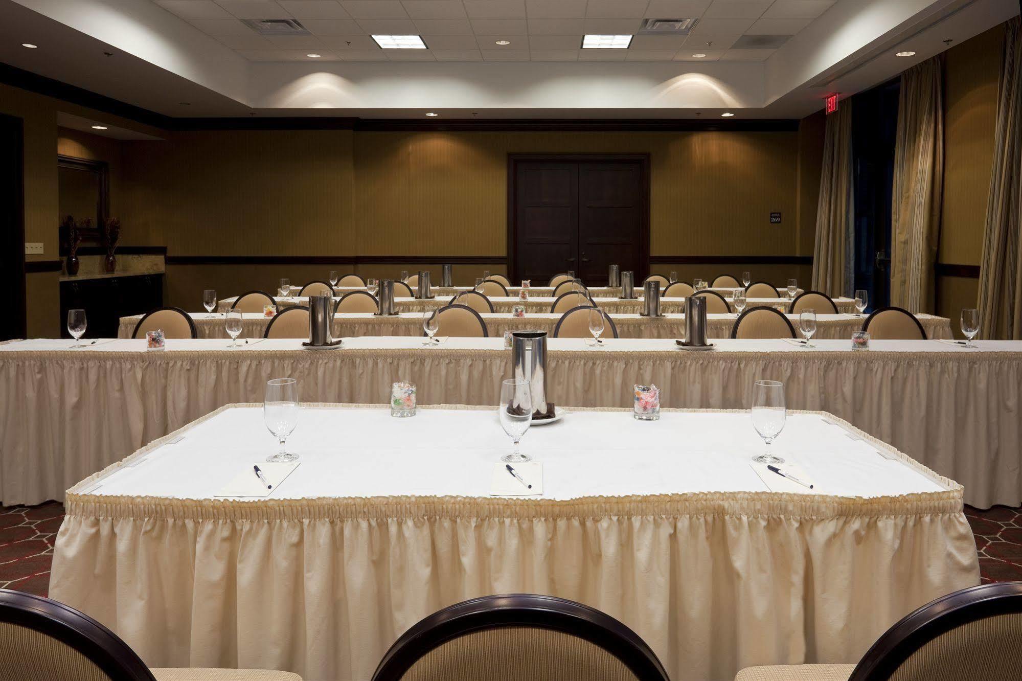 Courtyard By Marriott Dulles Airport Хърндън Екстериор снимка