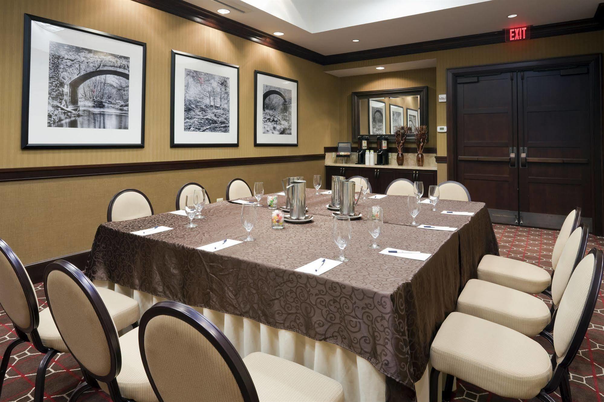 Courtyard By Marriott Dulles Airport Хърндън Екстериор снимка